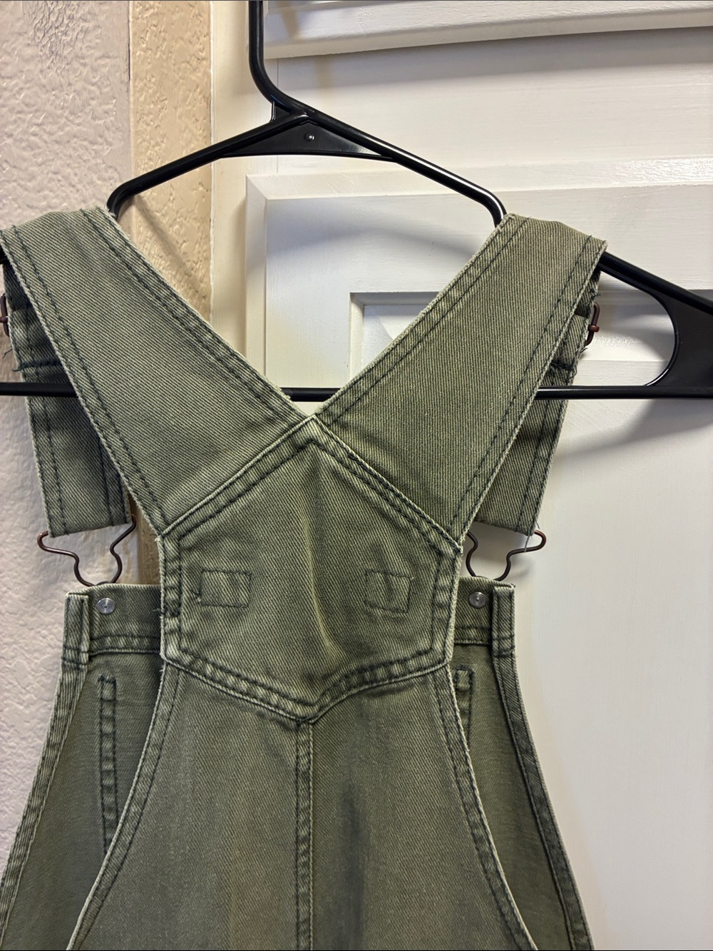 Melville 100% cotton green denim short overalls w/ a distressed, frayed hem. - Picture 10 of 14